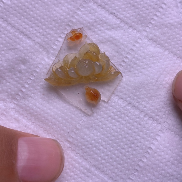 定制翡翠未镶嵌花花