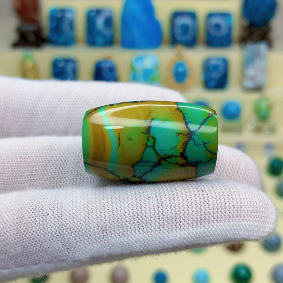 绿松石绿松石未镶嵌