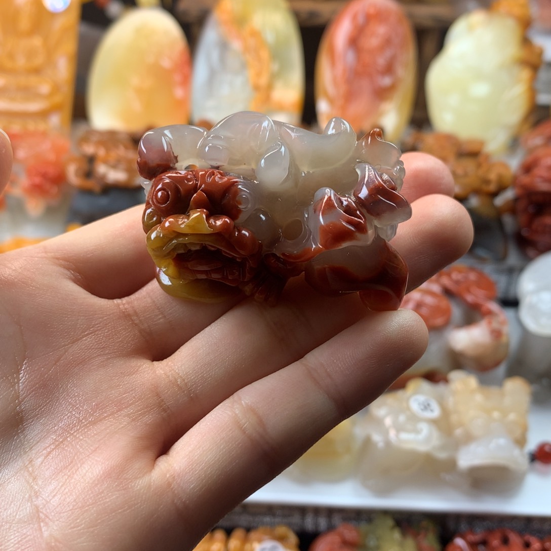 石英质玉（黄龙玉）挂件未镶嵌