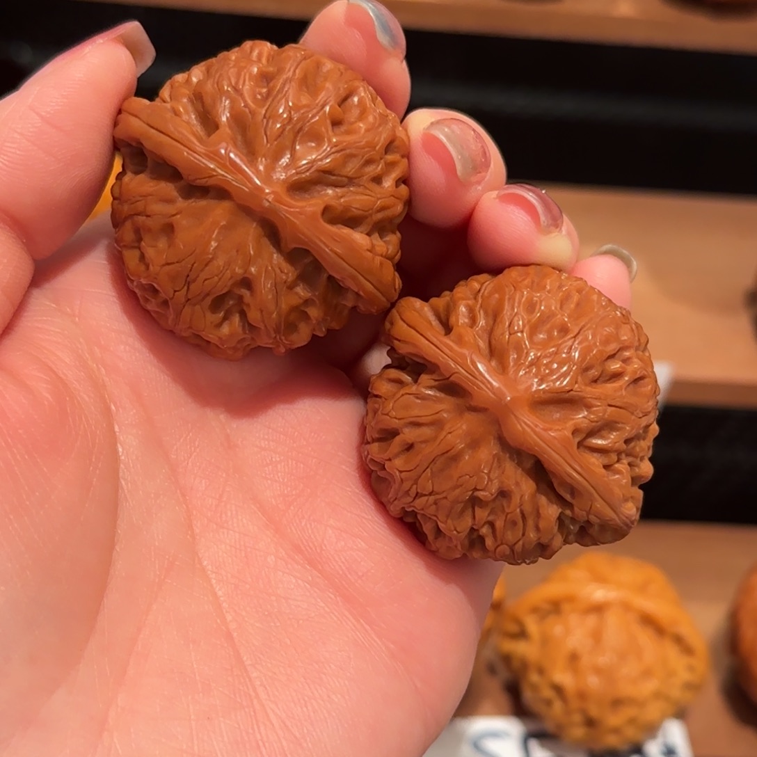 桃核把件6*3宫灯41 精品1130