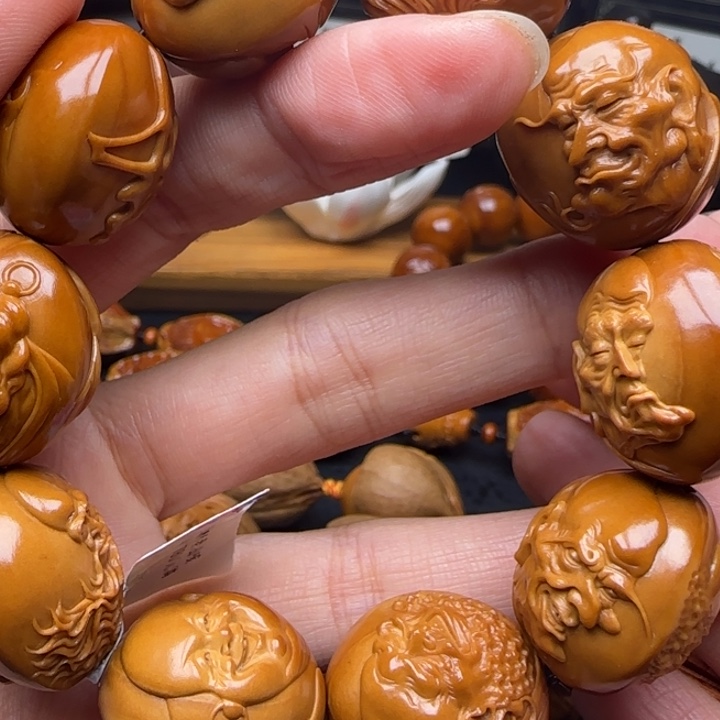 手串/手链橄榄核浮雕写实罗汉
