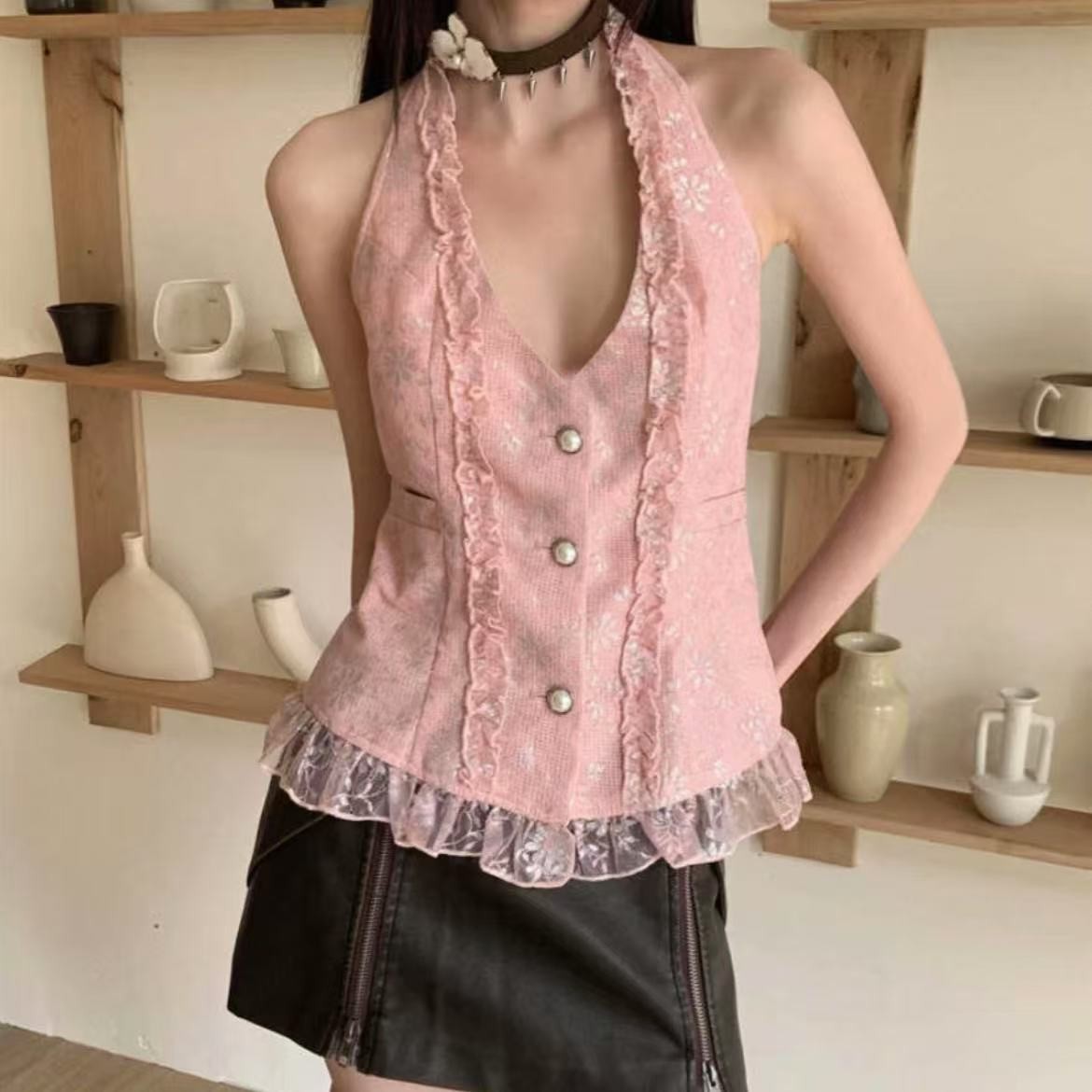 [胖鹅张]复古甜心蕾丝挂脖背心上衣#0214[实物以直播间展示为准]