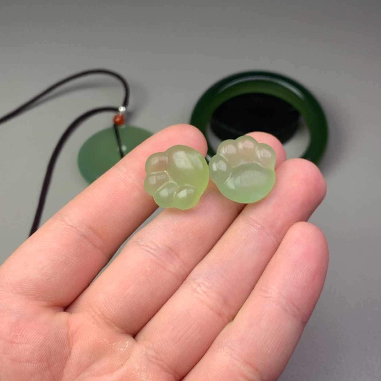 【闪购商品】未镶嵌蛇纹石玉岫玉