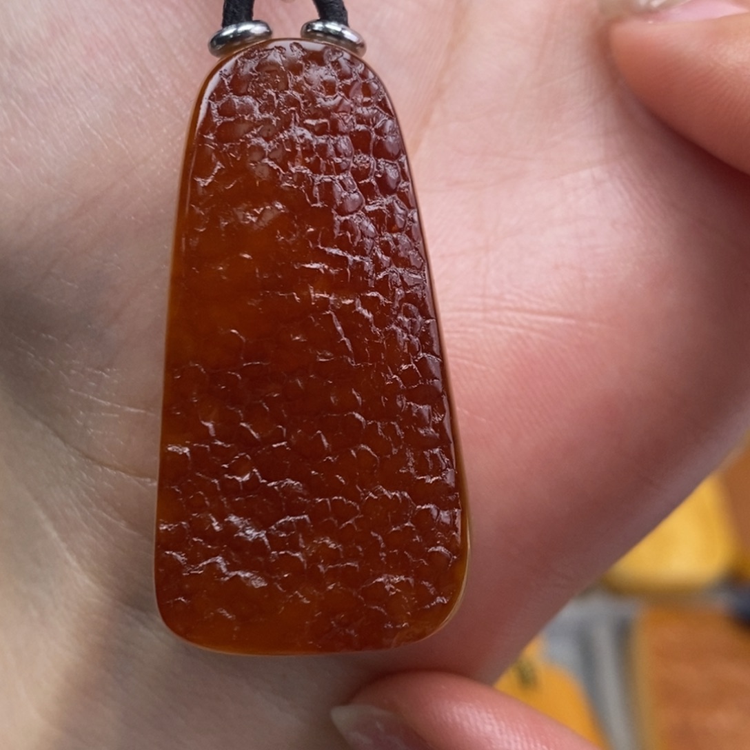 琥珀吊坠(赠链)未镶嵌