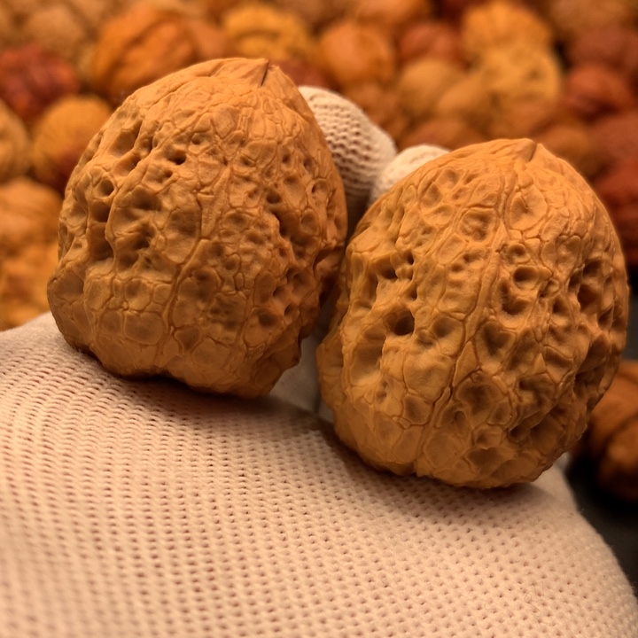 文玩核桃吊坠8……….