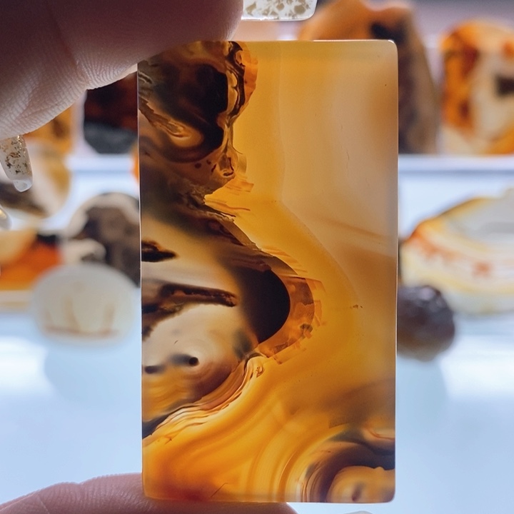 玛瑙/玉髓颈饰未镶嵌