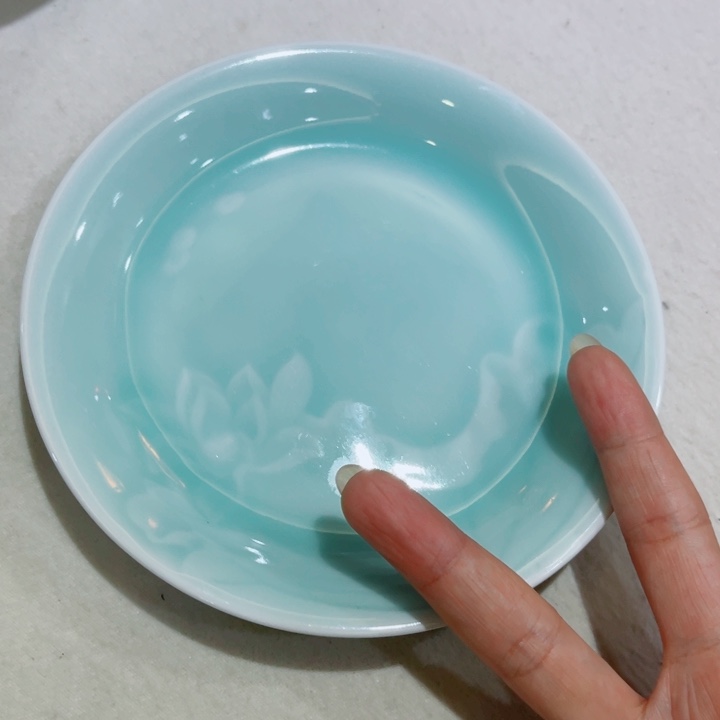 青瓷哈哈哈恍恍惚惚哈哈