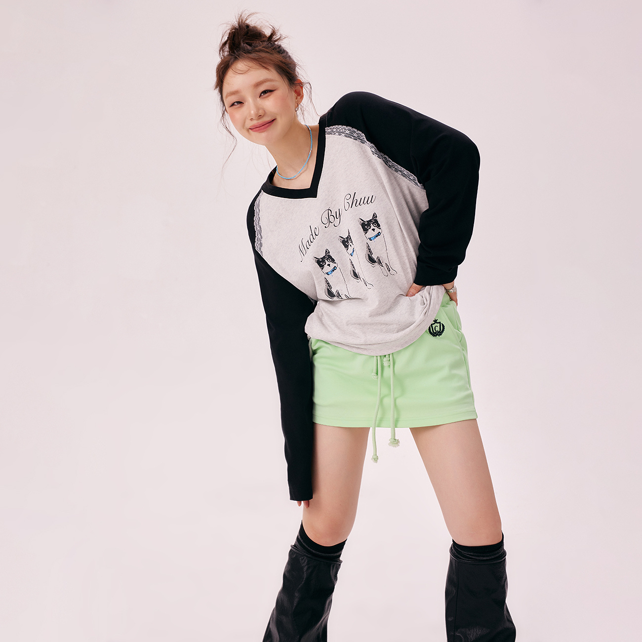 CHUU秋季女装猫咪字母印花设计拼接蕾丝宽松插肩袖百搭T恤