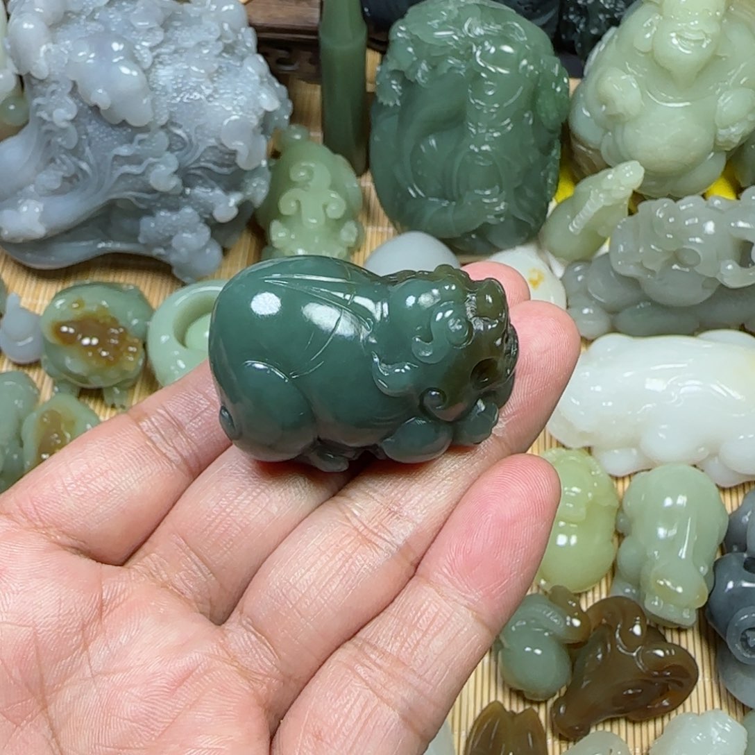 未镶嵌和田玉挂件
