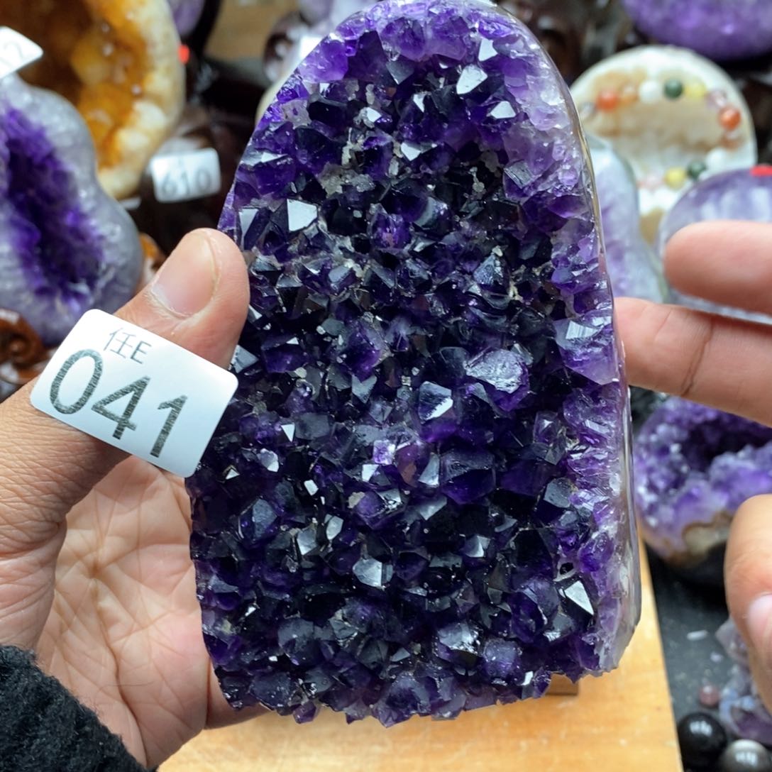 未镶嵌大型摆件（非配饰）水晶