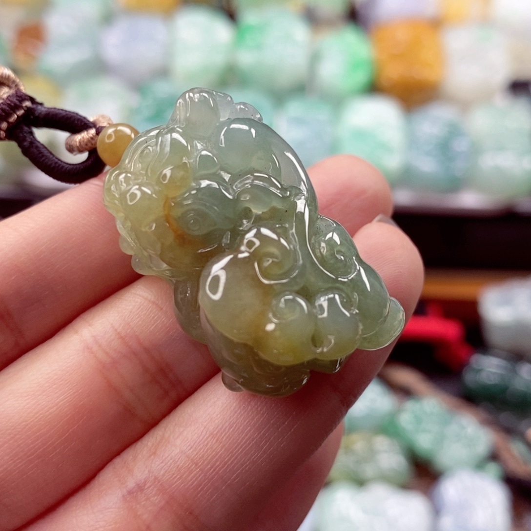 翡翠未镶嵌颈饰翡翠