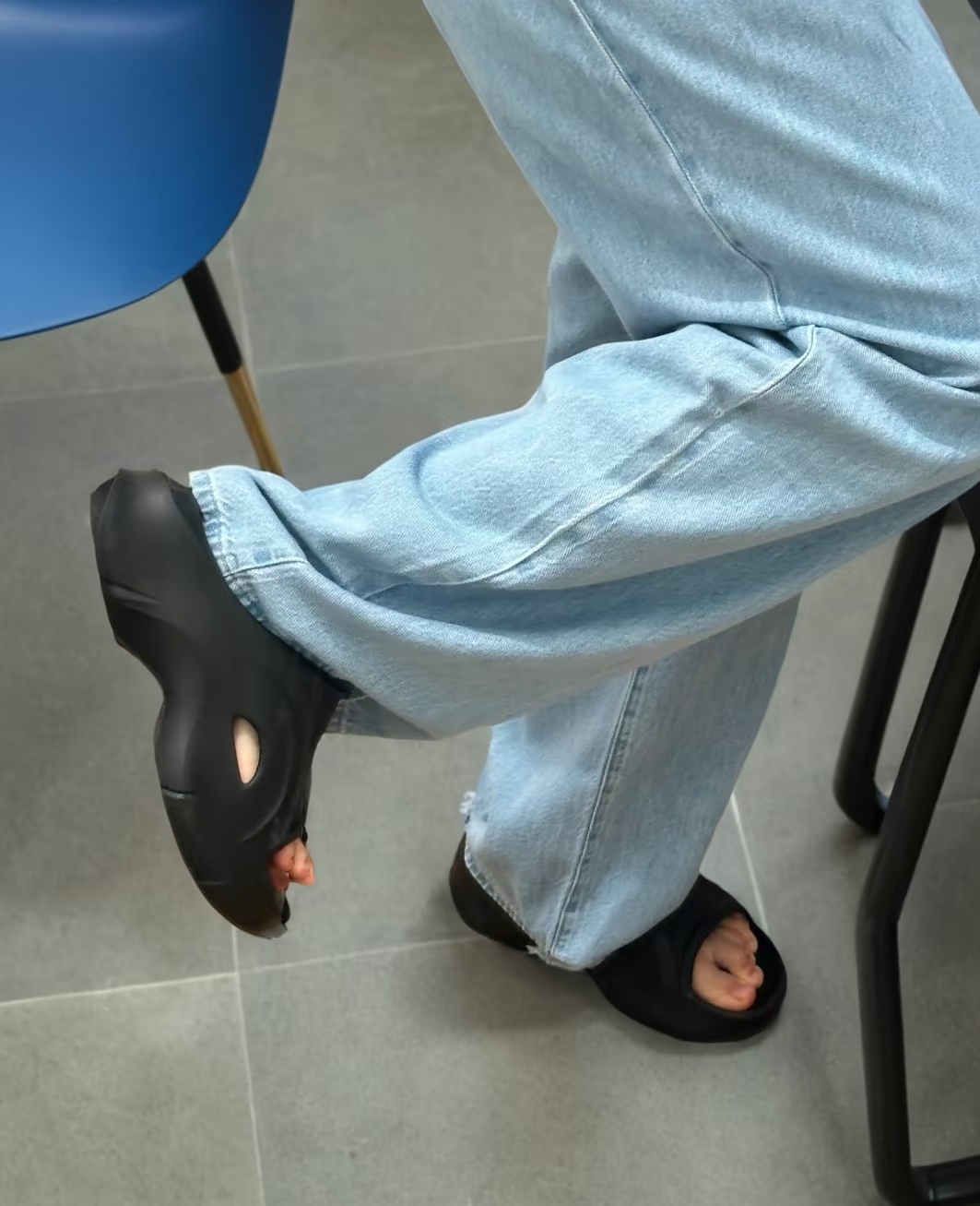 字母齐全 细节拉满 广广天花板 顶奢男女款  拖鞋LALC休闲拖鞋