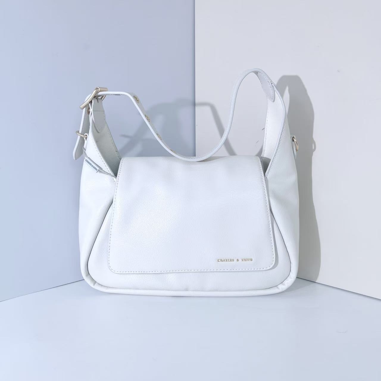 CHARLES&KEITH 40271213白色M女士时尚单肩包-杨灬