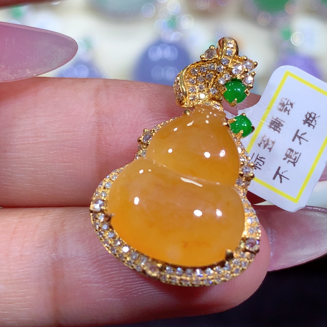 翡翠18K金镶嵌吊坠(不含链)
