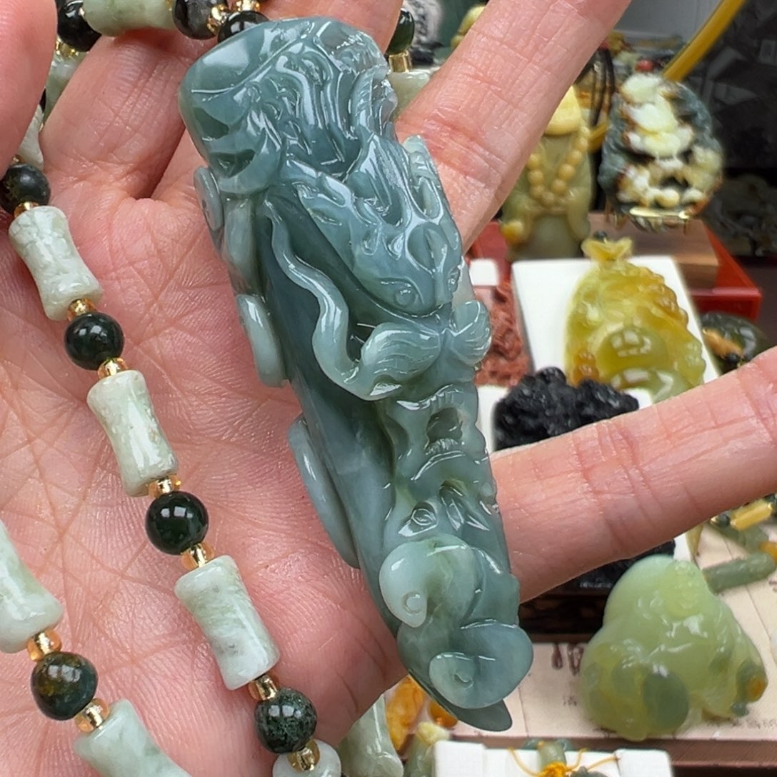 岫玉未镶嵌挂件挂件