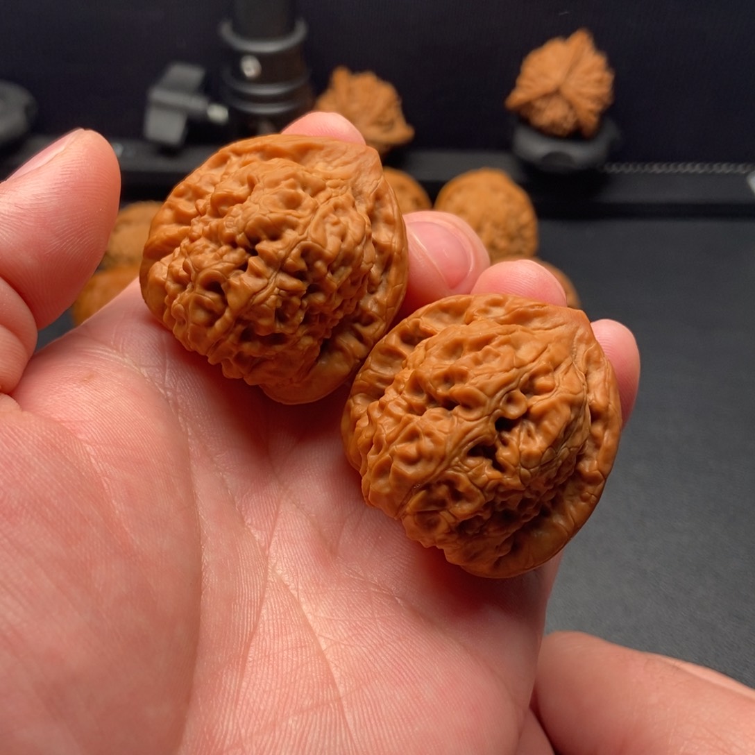 文玩核桃把件金字塔40尺