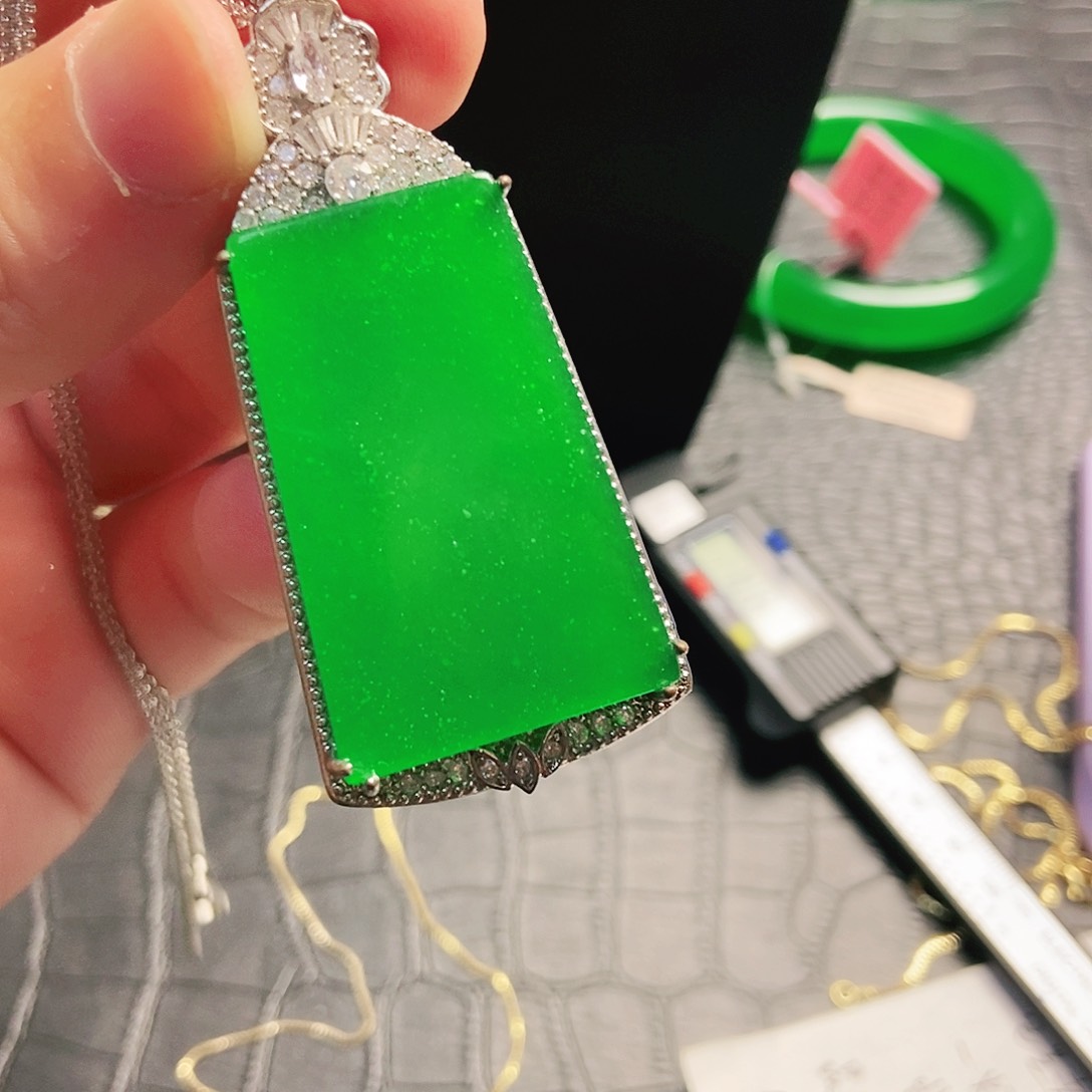 翡翠银S925镶嵌颈饰