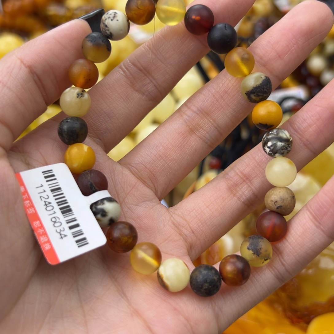 琥珀珠宝奇石未镶嵌