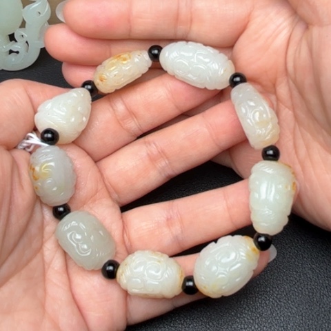 和田玉挂件未镶嵌喜***玉