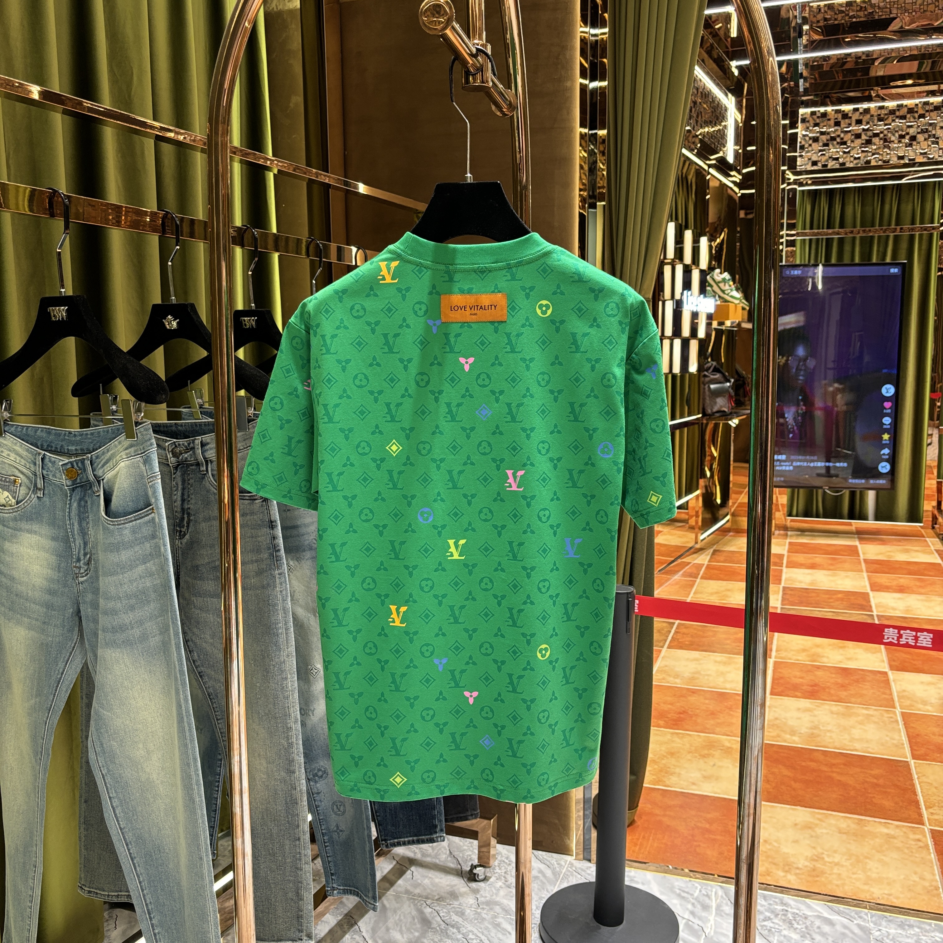 M【CC专属】2025春夏新品高级感时尚百搭重工刺绣短袖25025