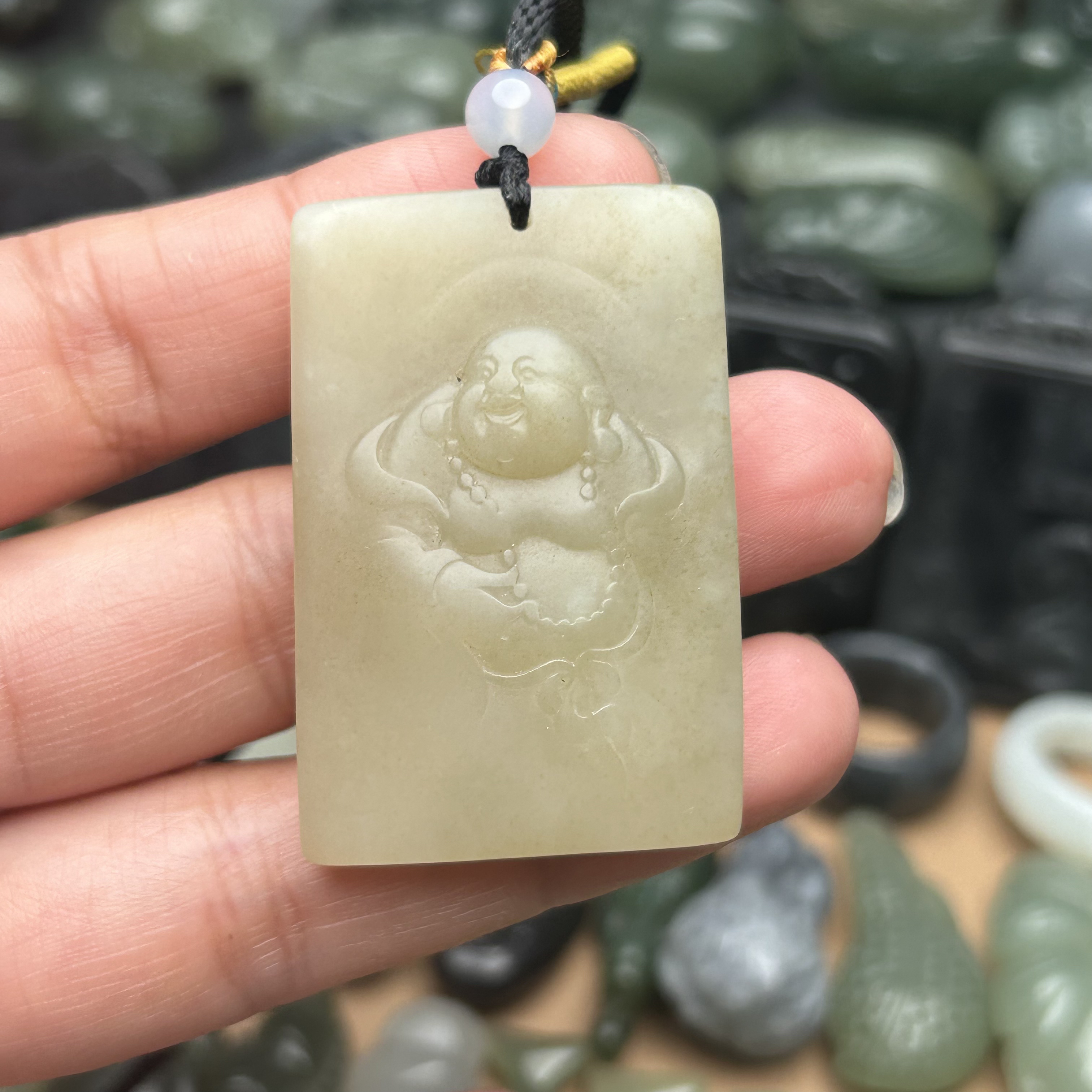 精品和田玉玉挂件