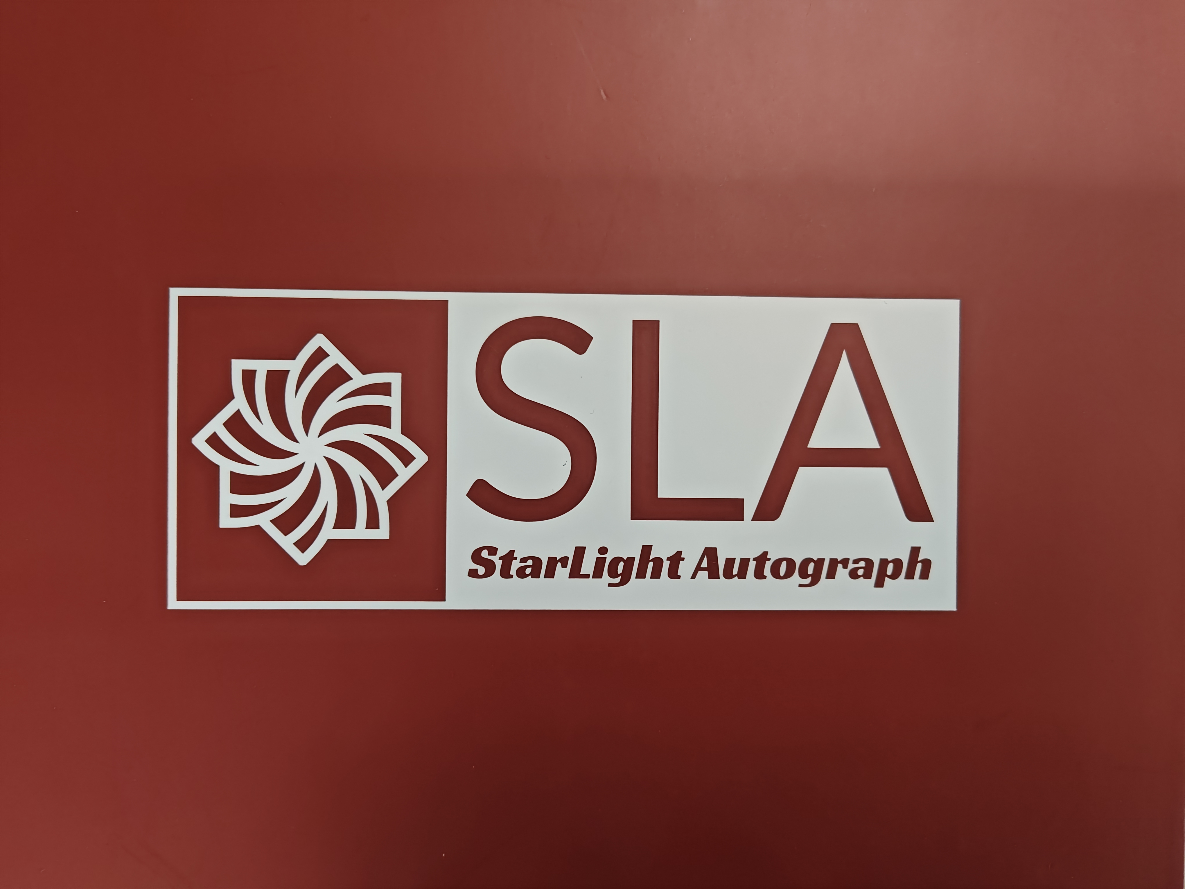 SLA小红盒明星签名