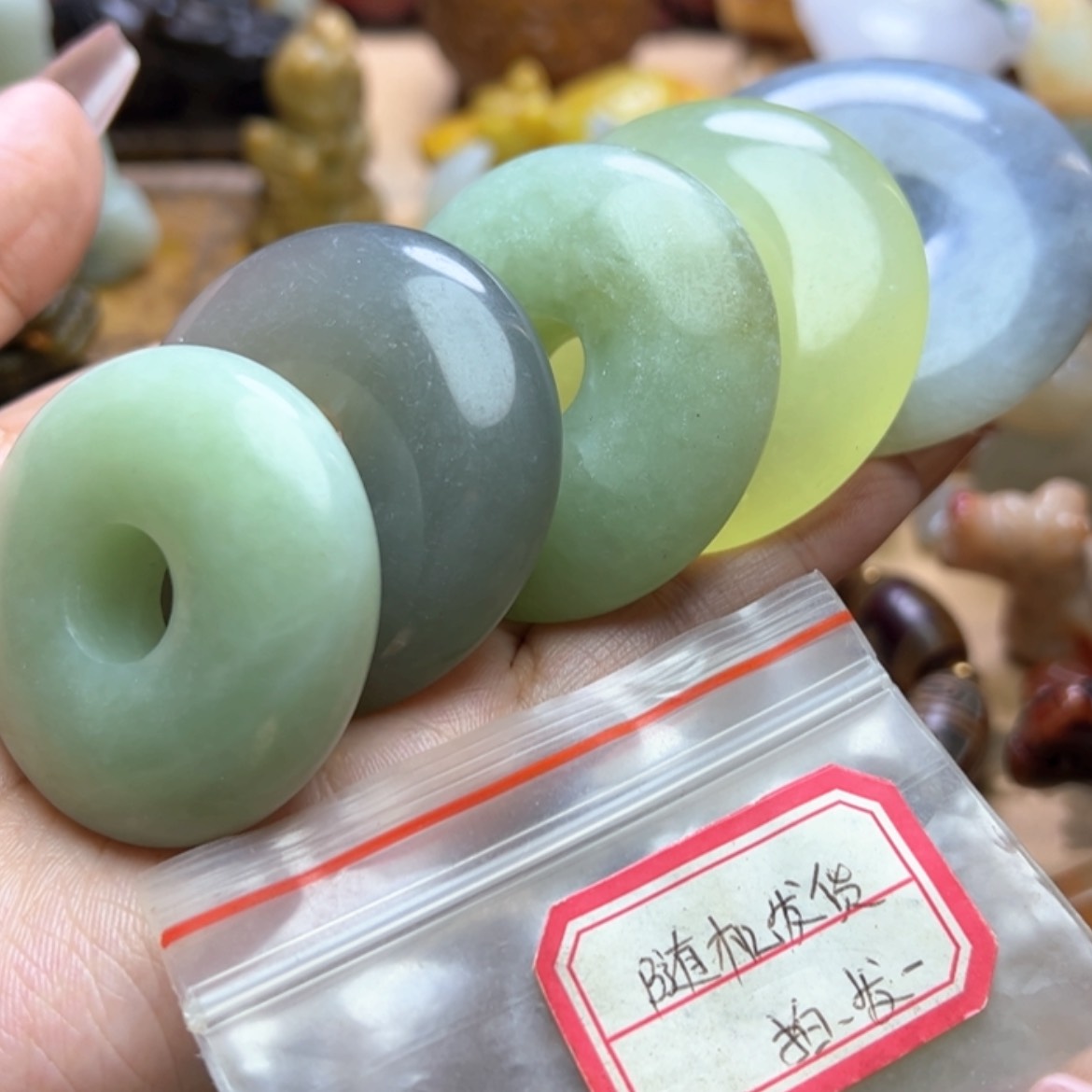 【闪购商品】蛇纹石玉颈饰未镶嵌发一个