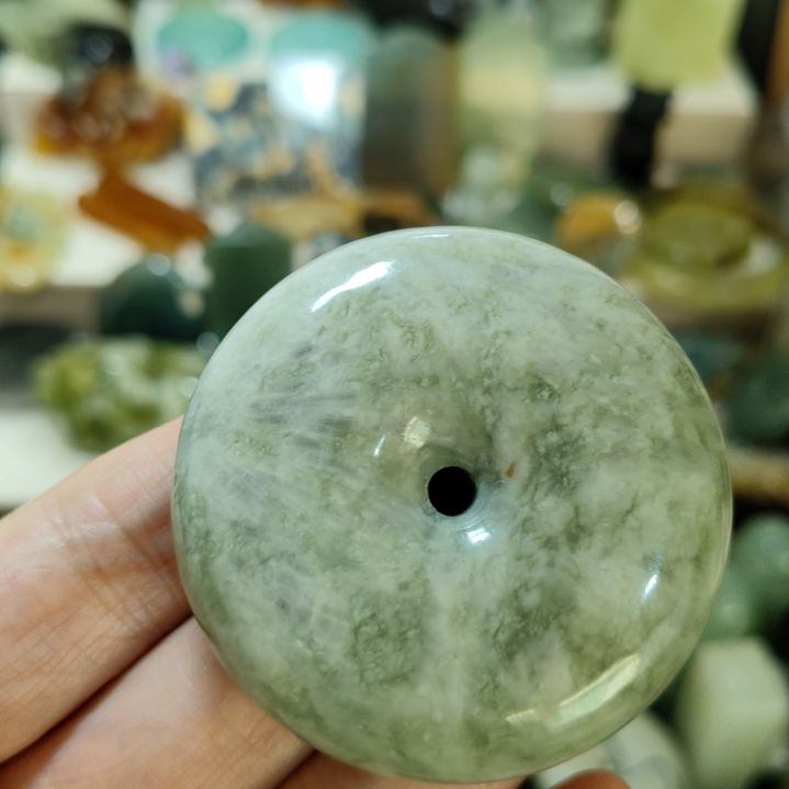 岫玉未镶嵌微瑕平安扣