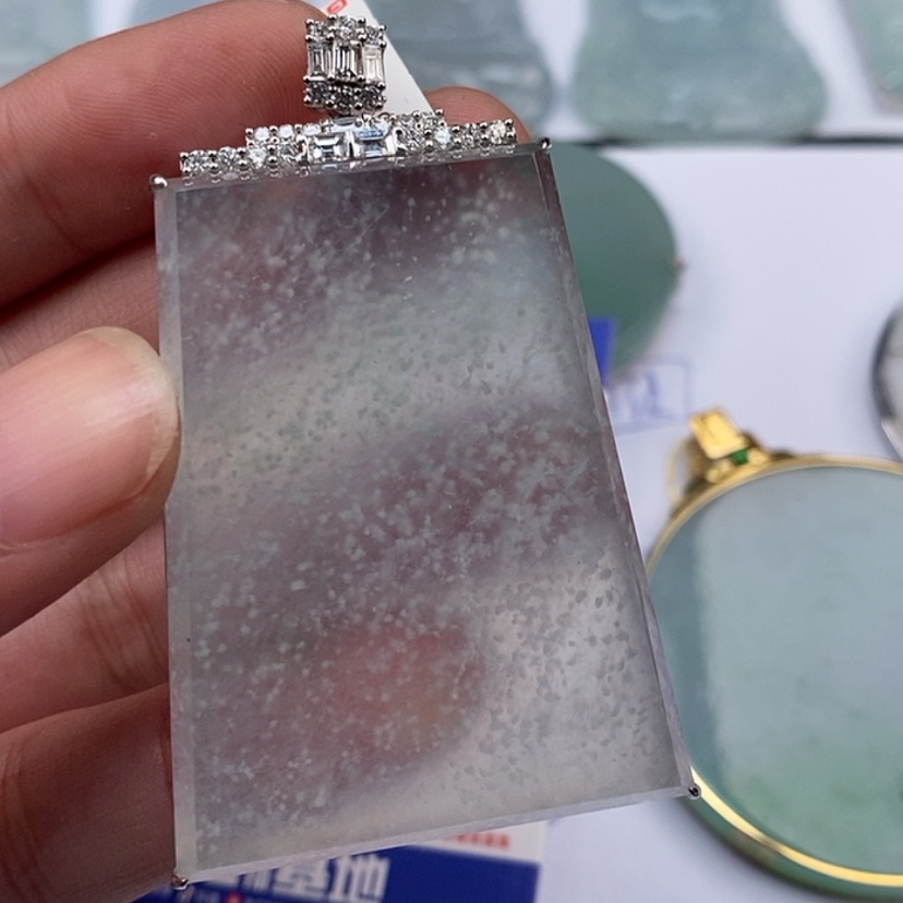 【闪购商品】翡翠颈饰18K金镶嵌盛*生