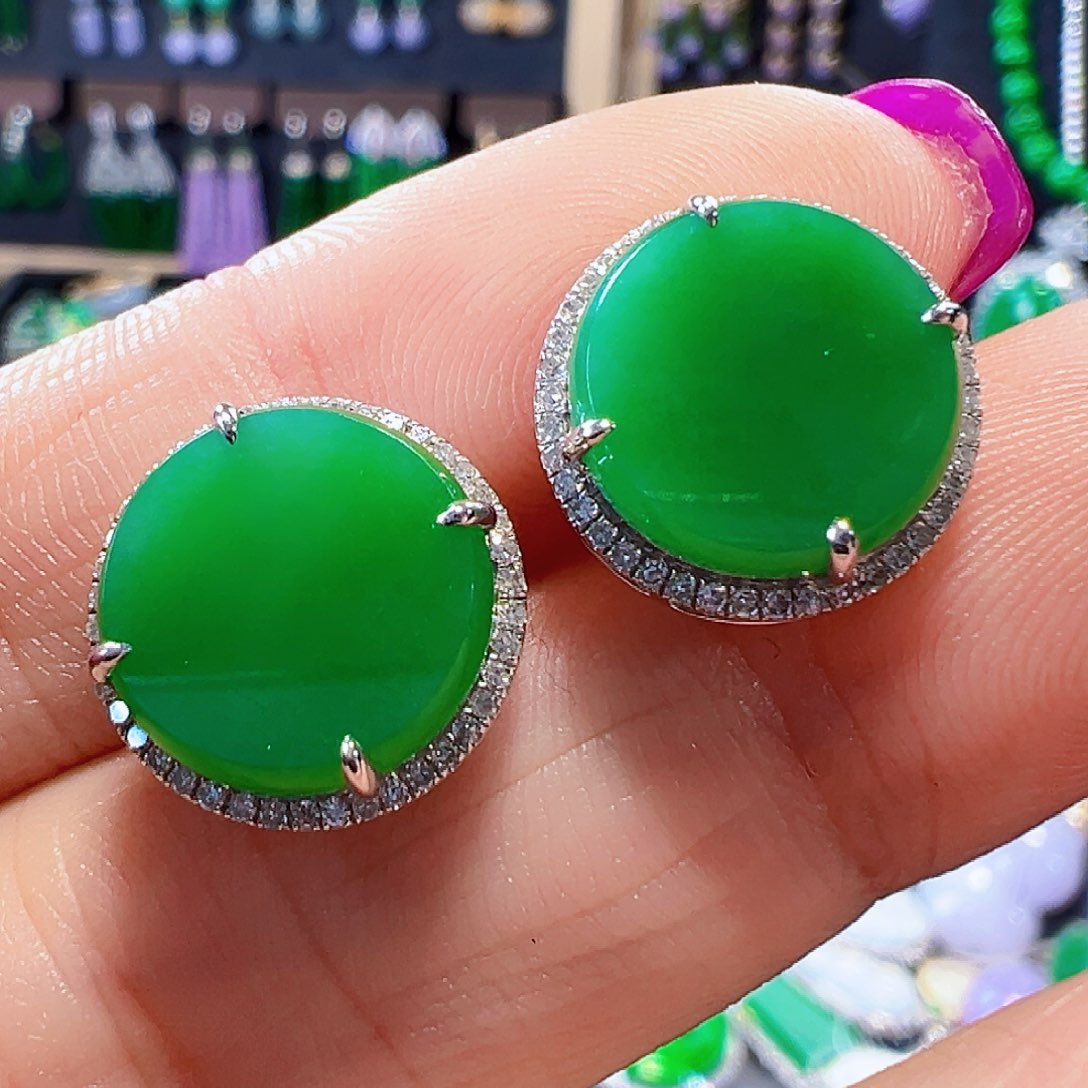 翡翠耳饰18K金镶嵌签收后24鉴赏期