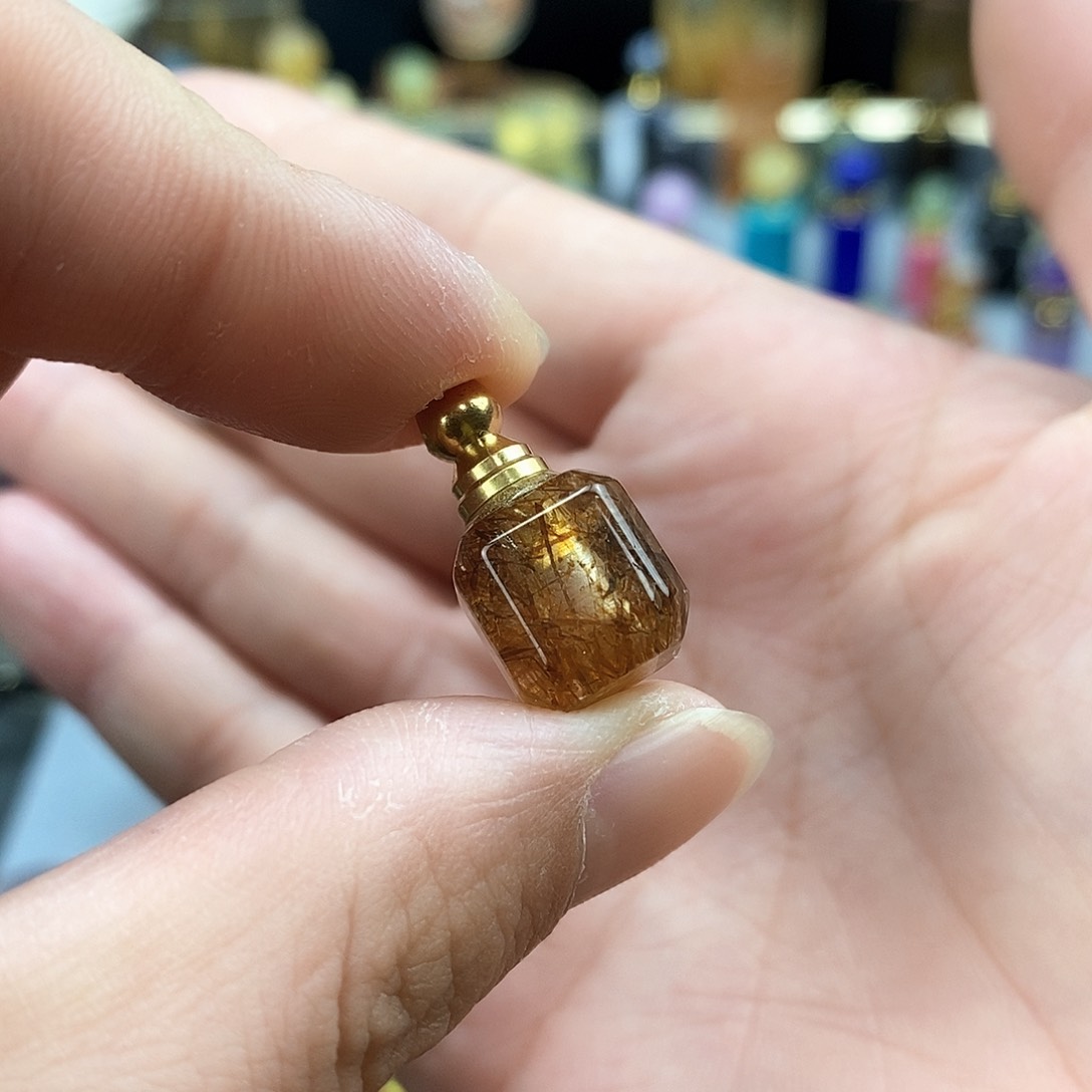 查罗石颈饰合金天然