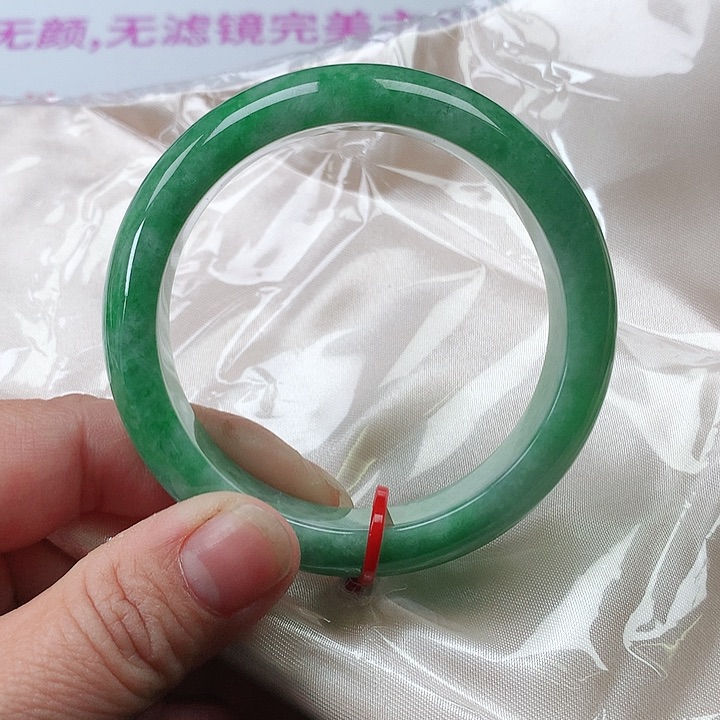 翡翠手镯未镶嵌翡翠059