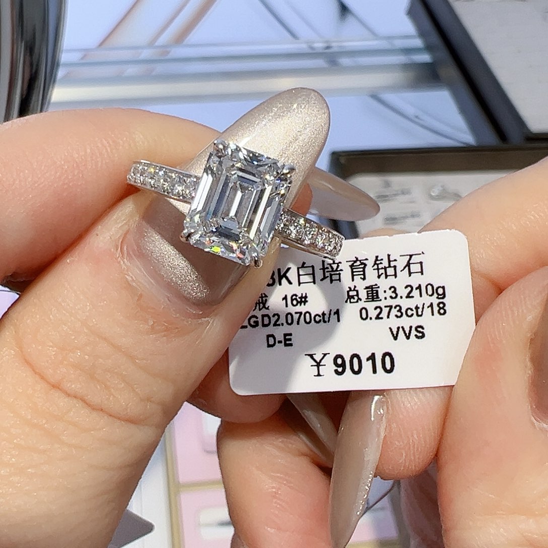 实验室培育钻石18K金镶嵌