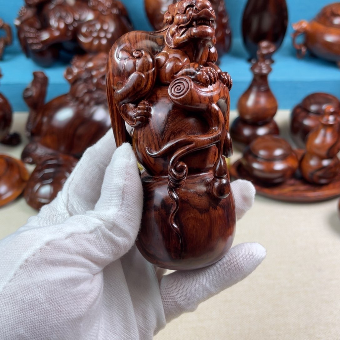 黄花梨/降香黄檀把件岁**声把件