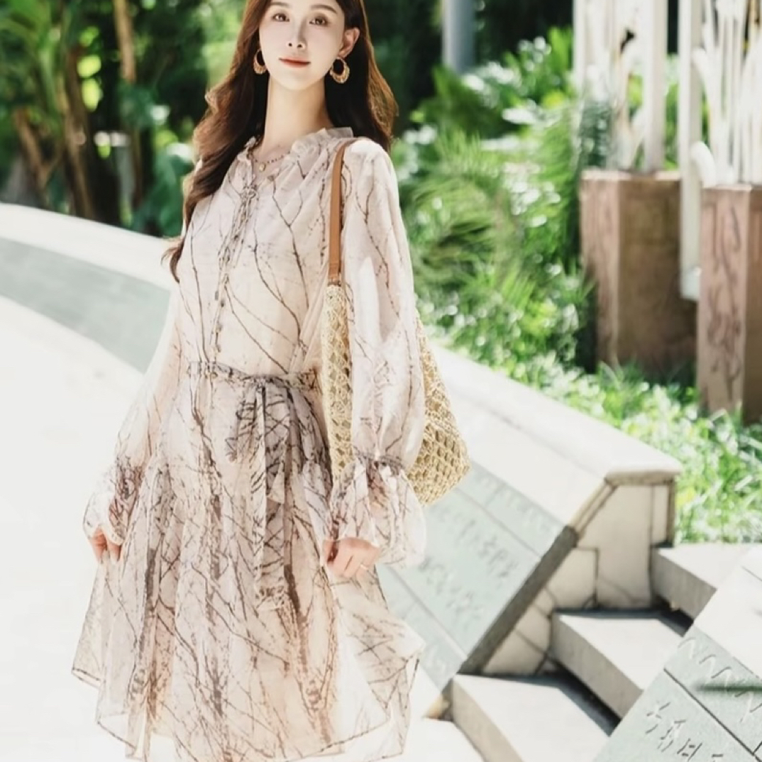 GIRDEAR/哥弟春夏新款法式印花优雅气质时尚连衣裙-附内搭 150045