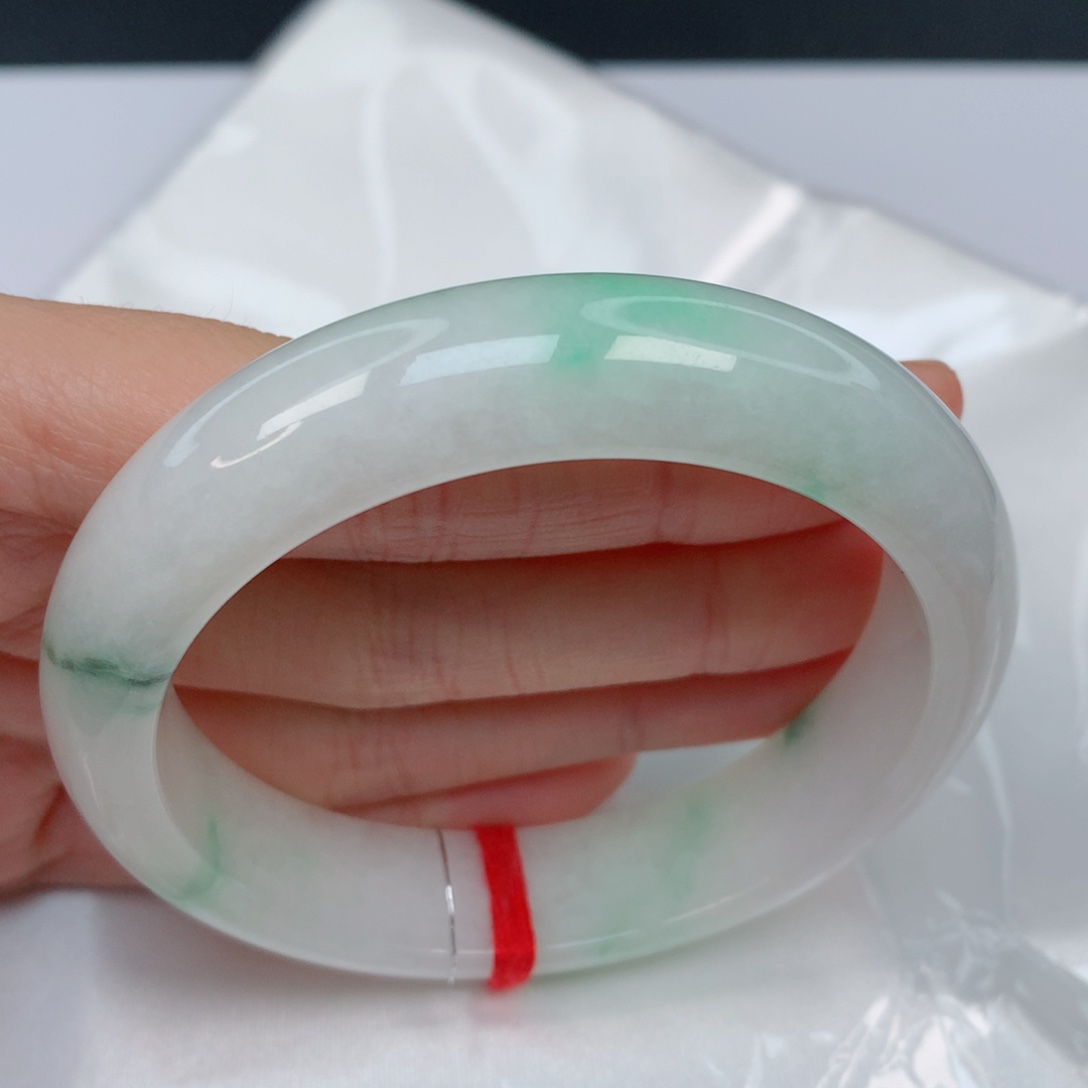 翡翠手镯未镶嵌56.1正圈