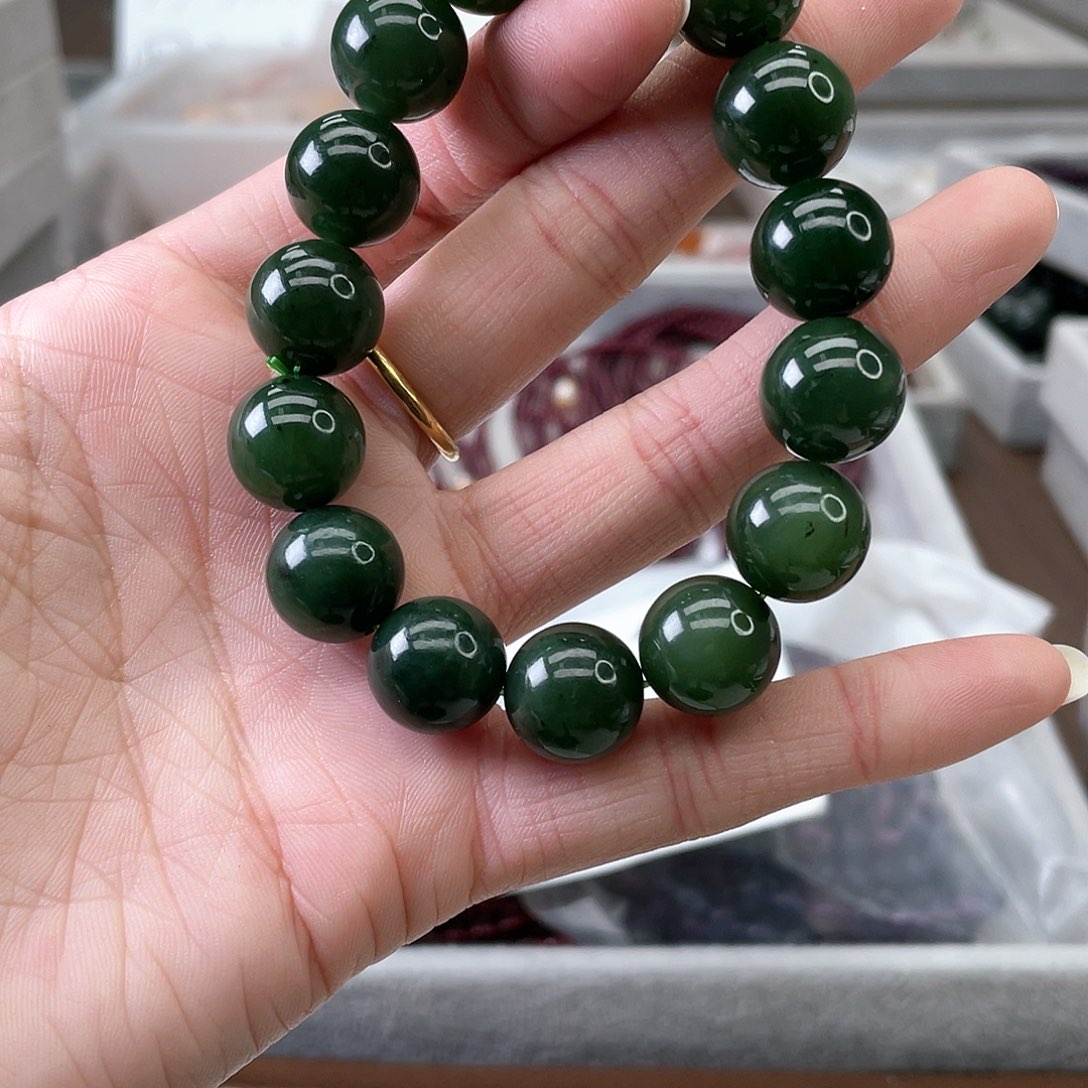 和田玉手链未镶嵌N**a碧玉卡14单圈1