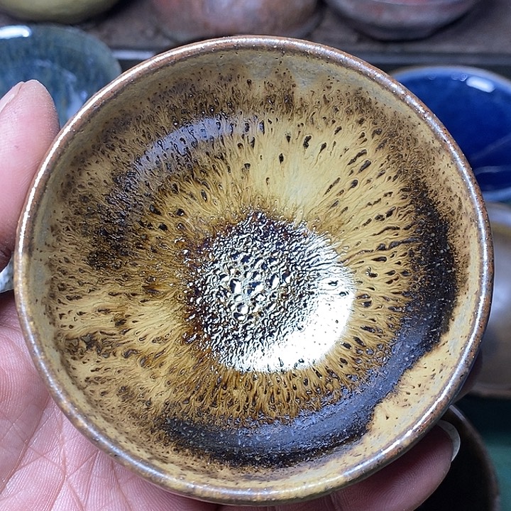 茶盏8.4健健康康健健康康快乐