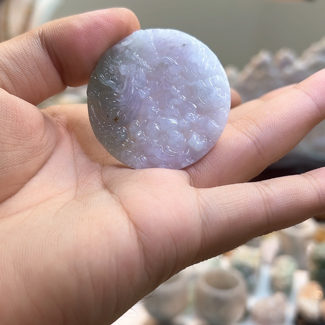 翡翠未镶嵌颈饰挂件