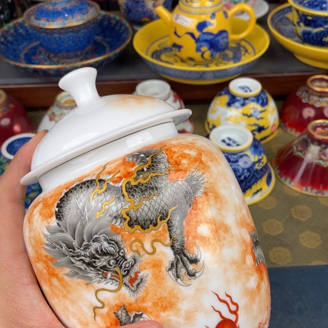 陶瓷艺术家的作品是什么意思，