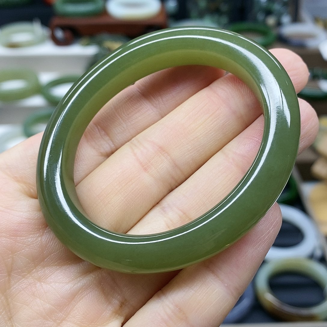 【闪购商品】和田玉手镯未镶嵌