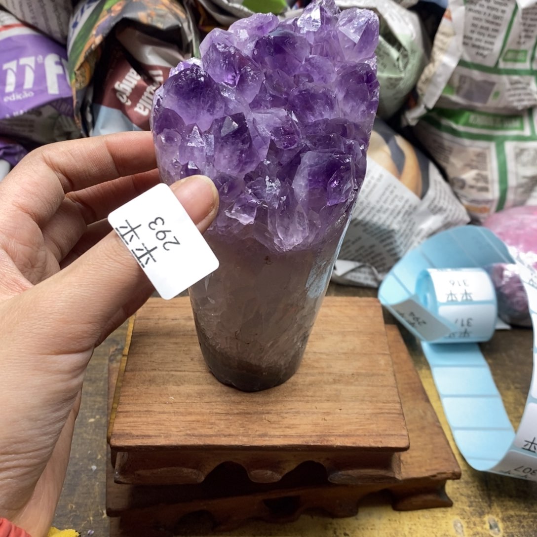 紫晶乌拉圭未镶嵌