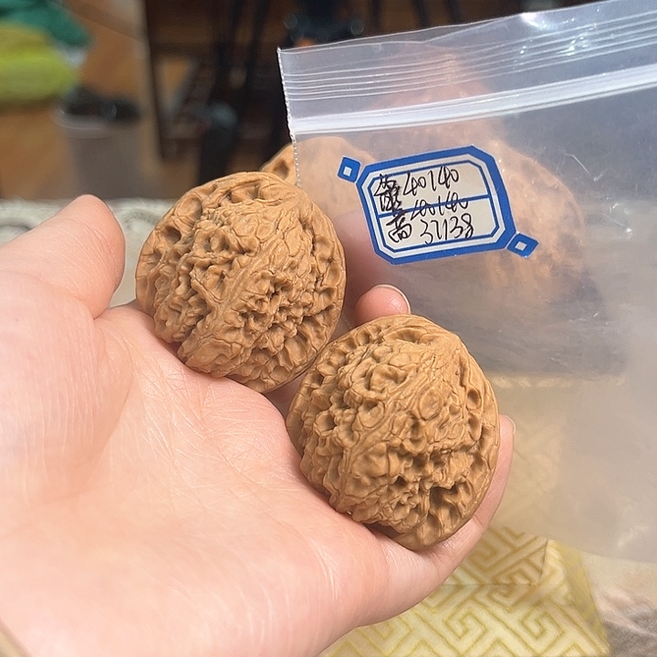 文玩核桃把件赵喜满南将石