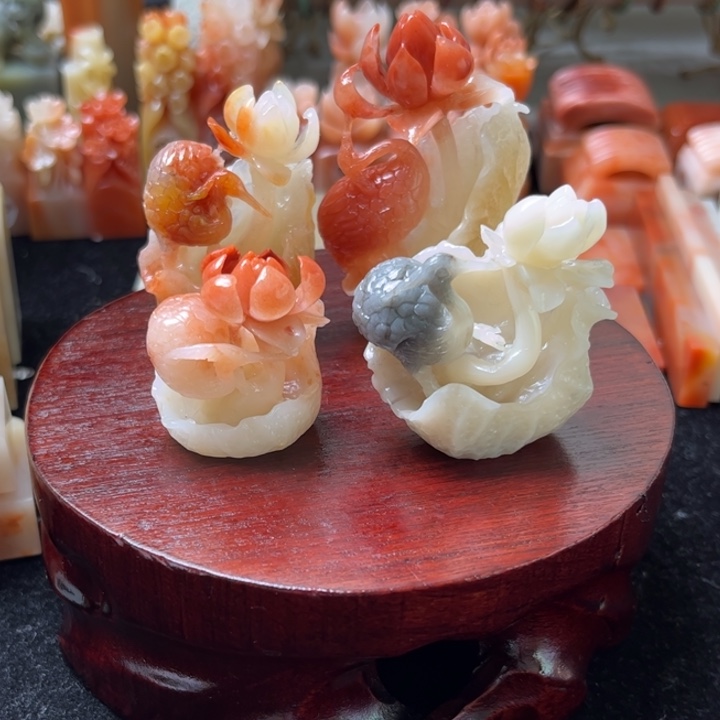 w***k老挝石4个。。。。。。。。