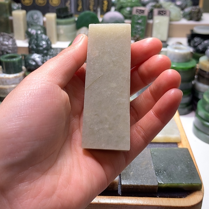 和田玉未镶嵌珠宝半成品