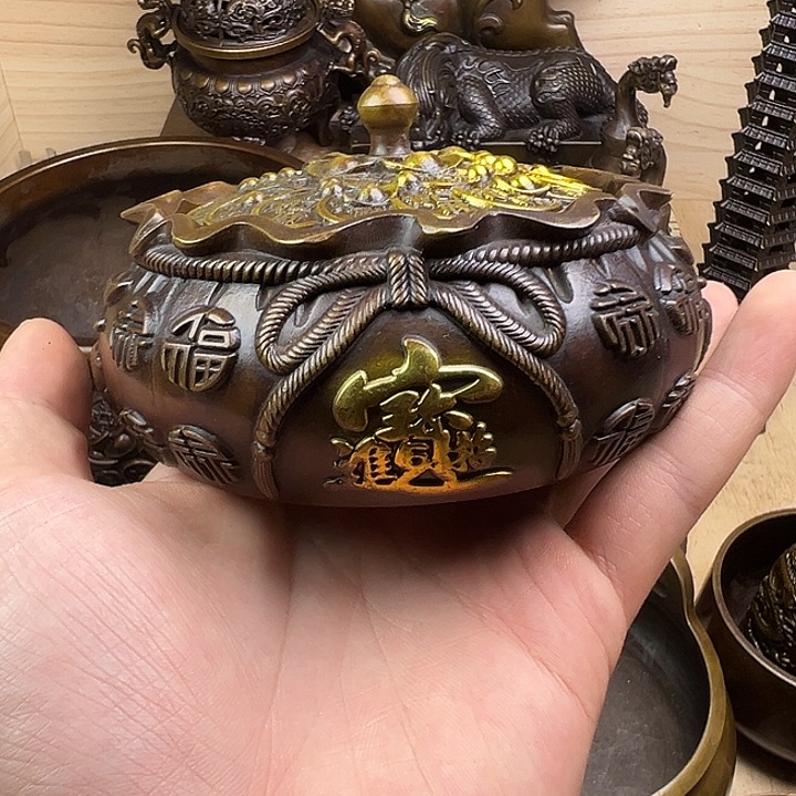 精美铜器，点击下单