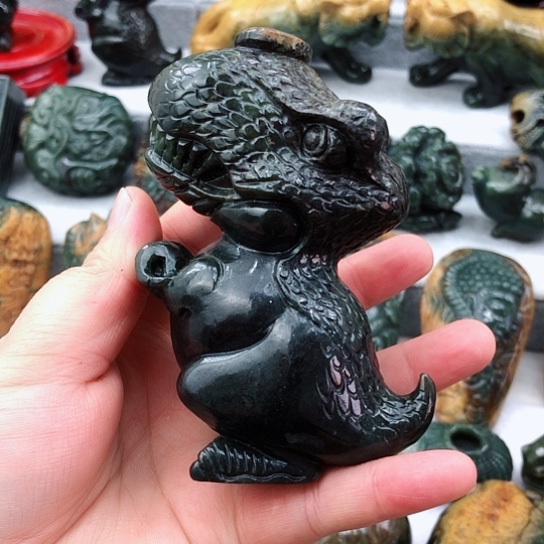 岫岩河磨玉（透闪石质玉）把件未镶嵌