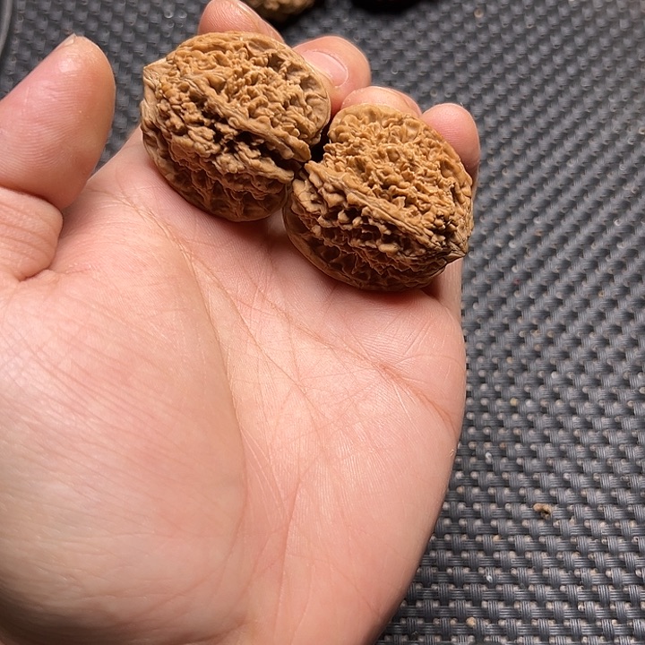 文玩核桃吊坠满天星