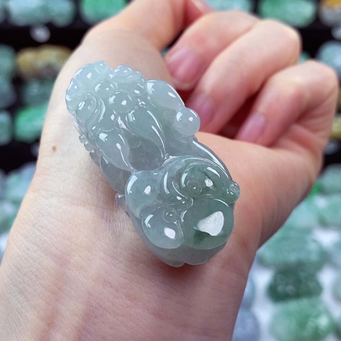 翡翠颈饰未镶嵌天然