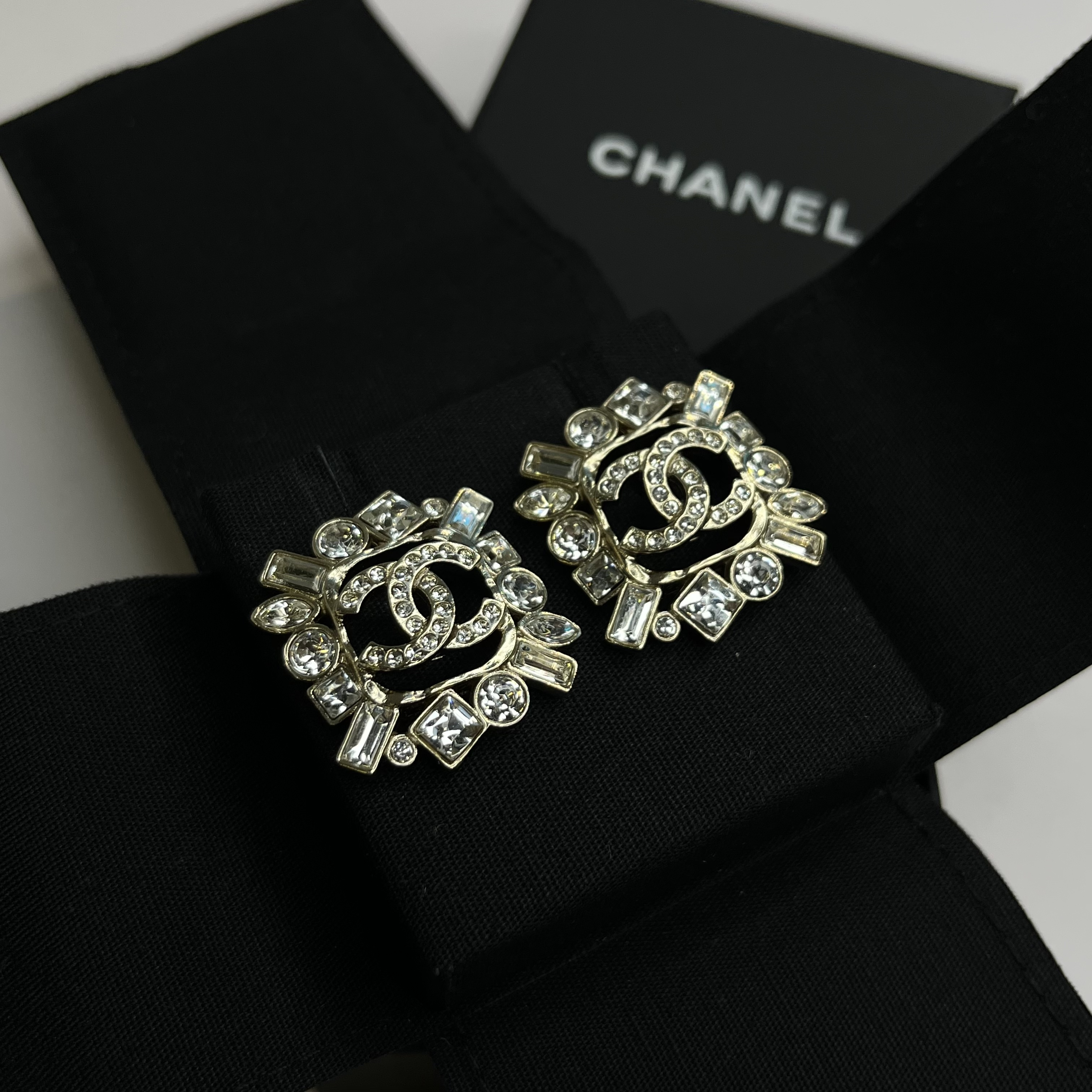 全新未使用 Chanel/香奈儿 蔚蓝/23p 双c水钻耳钉 北京
